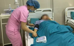 Cô gái 17 tuổi phát hiện u vú ở cả hai bên