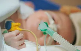 Báo động tình trạng thiếu ống thở cho trẻ sơ sinh tại các bệnh viện ở Anh