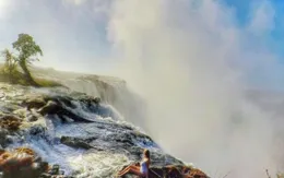 Những bể bơi tự nhiên đẹp mê hồn khắp thế giới