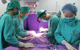 Phẫu thuật tim kín đóng ống động mạch cho trẻ sơ sinh 57 ngày tuổi