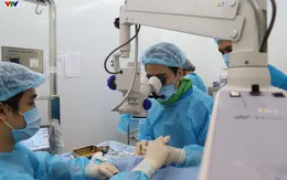 Phẫu thuật mắt miễn phí cho người cao tuổi vùng sâu vùng xa