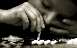 Tỷ lệ sử dụng cocaine của giới trẻ Anh cao nhất trong thập kỷ qua