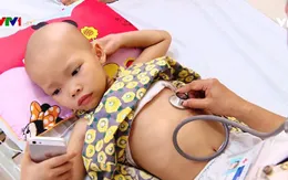 Giành giật sự sống cho bé 5 tuổi ung thư thận