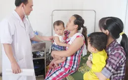 Hà Tĩnh: Gia tăng trẻ nhập viện do viêm phổi, tiêu chảy