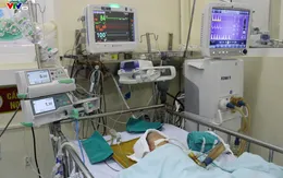 Ca phẫu thuật sinh tử cứu bệnh nhi mắc bệnh tim bẩm sinh chưa đầy một ngày tuổi