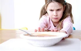 Biếng ăn ở trẻ và những điều phụ huynh cần lưu ý