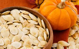 Hạt bí ngô - Bài thuốc hữu hiệu trong điều trị giun sán