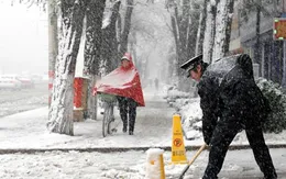 Trung Quốc khốn đốn vì bão tuyết