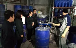 Sở Y tế Hà Nội truy tìm cồn 90 độ nghi gây ngộ độc chết người
