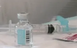 Trang gây quỹ cộng đồng cấm kêu gọi anti-vaccine