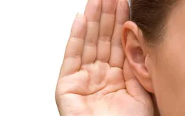 Căn bệnh lạ khiến người phụ nữ không nghe được giọng đàn ông