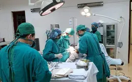 Bệnh viện tuyến huyện phẫu thuật cứu sống cụ bà 103 tuổi bị gãy xương đùi