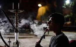 Một lượt hút shisha còn độc hại hơn cả một gói thuốc lá