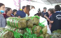 Vào bệnh viện đi chợ Tết 0 đồng