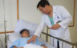Bé trai phải cắt túi thừa do nuốt phải tăm