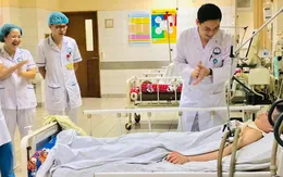 Kỳ diệu: Cậu bé tỉnh dậy sau gần 2 năm sống thực vật