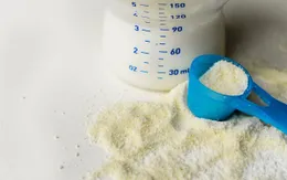 Tìm thấy chất gây ung thư trong một số nhãn hiệu sữa bột cho trẻ em