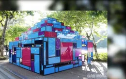 Tháo dỡ tác phẩm nghệ thuật tại Hồ Gươm do người dân phóng uế