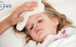 Bé luôn ốm yếu mỗi đợt chuyển mùa, mẹ nên làm gì?