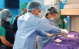 Nút mạch cầm máu điều trị cho sản phụ chửa trên vết mổ cũ
