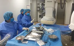 Lạm dụng rượu nhiều năm, bệnh nhân suýt mất mạng do xuất huyết tiêu hóa