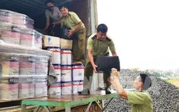 Phát hiện hơn 3.000 chai rượu ngoại nhập lậu tại Quảng Bình