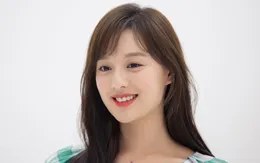 Sao Hậu duệ Mặt trời rời công ty quản lý