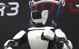 Robot hỗ trợ người già