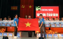 Vận chuyển quà Tết ra Trường Sa