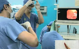 Ngỡ ngàng: Trẻ hóc xương gà, hai năm sau mới phát hiện