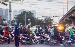 Tổ chức phân luồng giao thông qua cầu Mai Động để thi công đường Vành đai 2