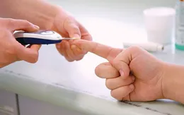 Những lưu ý quan trọng cho người bệnh đái tháo đường vào mùa hè