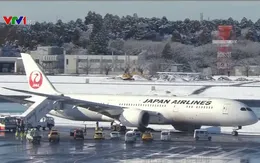 Máy bay Nhật Bản trượt khỏi đường băng