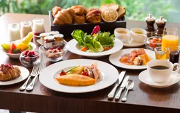 Nhịn ăn sáng không giúp bạn giảm cân