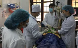 Đỉa chui vào phế quản người đàn ông sống suốt 2 tháng