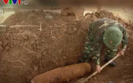 Xử lý quả bom nặng 113kg nằm sát nhà dân