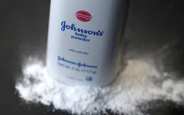 Sri Lanka ngừng nhập khẩu phấn rôm Johnson & Johnson do lo ngại ung thư