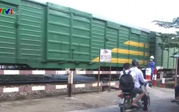 Tự mở lối đi qua đường sắt có thể bị phạt đến 40 triệu đồng
