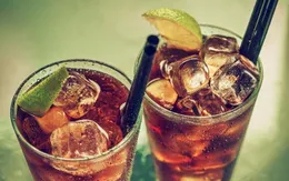 Bé 10 tuổi phản vệ nguy kịch sau khi uống nước ngọt