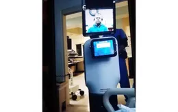 Sử dụng robot để thông báo người bệnh sắp qua đời gây phẫn nộ ở Mỹ