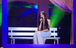 Quỳnh Lan diện trang phục bó sát, khoe ngực khủng trong Tình khúc vượt thời gian