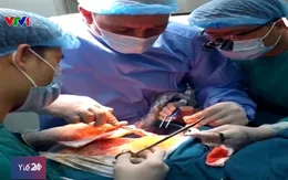 Nhầm tưởng tụ máu do chấn thương, người đàn ông đi khám mới biết mình bị ung thư vú