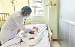 Cảnh báo sốc mất nước do tiêu chảy cấp ở trẻ nhỏ