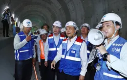 Thủ tướng Nguyễn Xuân Phúc thị sát tuyến Metro số 1 Bến Thành - Suối Tiên