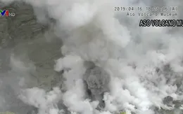 Núi lửa Aso Nhật Bản phun trào