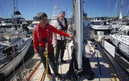 Người khiếm thị đầu tiên tự mình vượt Thái Bình Dương