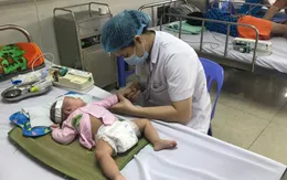 Báo động: Nhiều trẻ viêm màng não do chưa tiêm vaccine