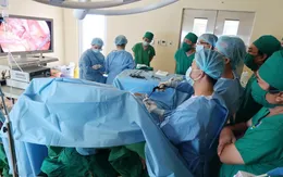 Cảm động: Em trai hiến thận cứu chị gái