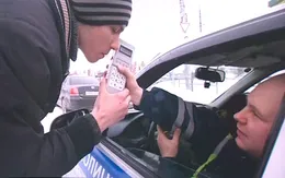 Duma Quốc gia Nga ủng hộ tăng trừng phạt đối với lái xe uống rượu