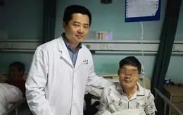 Ngỡ ngàng phát hiện khối u mắc trong cổ họng khi uống rượu